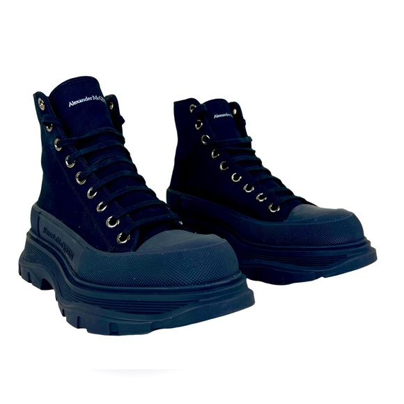 NIB ALEXANDER McQUEEN TREAD SLICK HIGH TOP SNEAKER BOOTS IN BLACK - Picture 3 of 12